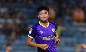 HLV Kim Sang-sik nhận tin không vui trước ngày ra mắt tuyển Việt Nam