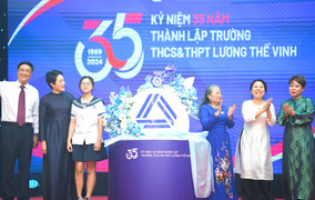 Nữ hiệu phó xúc động kể về lá đơn xin lập trường tư thục đầu tiên ở Việt Nam