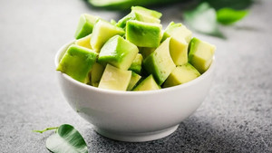 Nhóm người nên hạn chế ăn bơ