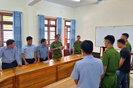 Lập khống hồ sơ quyết toán, hiệu trưởng trường dân tộc bán trú bị bắt