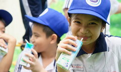 Dinh dưỡng đủ đầy để trẻ có mùa hè trọn vẹn 