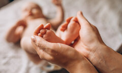 10 phút hồi sinh em bé chào đời với trái tim ngừng đập