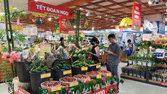 Co.opmart và Co.opXtra tăng nguồn hàng, giảm giá thực phẩm Tết Đoan ngọ