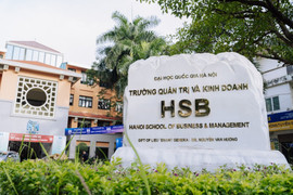 Một trường đại học ở Hà Nội không tuyển thí sinh thấp gây tranh cãi 