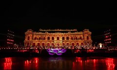 Cung điện 5,5 triệu USD rực sáng trong đêm khai mạc Festival Huế 2024 