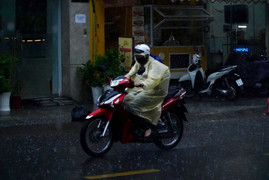 Dự báo thời tiết TP.HCM 8/6: Chiều tiếp tục có mưa rào và dông