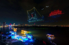 1.100 drone trình diễn ánh sáng trong đêm bế mạc Lễ hội sông nước TP.HCM