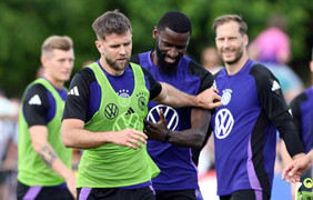 EURO 2024 ngày 11/6: Sao tuyển Đức suýt đánh nhau trên sân tập