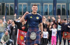 CĐV đi bộ 1.600km để xem EURO 2024