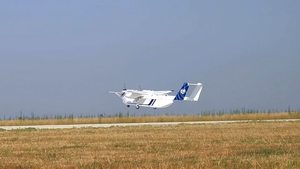 Trung Quốc lần đầu bay thử máy bay vận tải không người lái