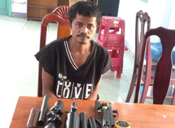 Nam thanh niên lên mạng đặt mua linh kiện để chế tạo súng