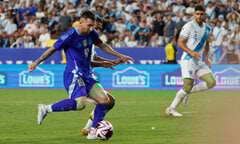 Thủ môn Guatemala sai lầm, Messi ghi bàn dễ nhất sự nghiệp