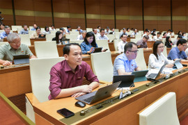 Quốc hội họp đợt 2 Kỳ họp thứ 7, xem xét thông qua 20 dự án luật và nghị quyết