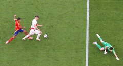 Vì sao Rodri thoát thẻ đỏ dù ngăn cản cầu thủ Croatia ghi bàn?