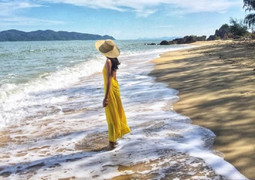 Những bãi biển vắng cho chuyến du lịch hè