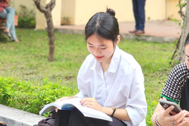 3 ngành việc nhẹ, lương cao dành cho nữ giới học giỏi khối A 