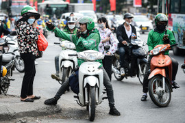 Dự báo tình hình nắng gắt và mưa giải nhiệt trong 10 ngày tới tại Hà Nội