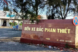 Phát hiện cô gái với nhiều vết thương trong nhà vệ sinh ở bến xe Phan Thiết