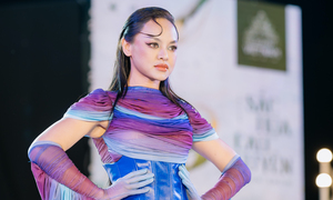 Mai Ngô trình diễn trong show thời trang kết hợp thiện nguyện