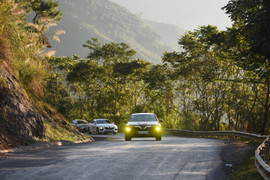 Có đúng là ô tô đổ đèo chạy số ‘D’ không an toàn?