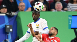 Trực tiếp bóng đá Áo 0-1 Pháp: Dembele dứt điểm lên trời
