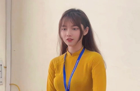 Cô giáo thực tập gây bão mạng với nhan sắc khả ái, 'không em nào muốn trốn tiết'