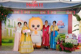 Hoan TT tưng bừng tổ chức Ngày hội hàng Hàn 'Đẳng cấp Đông Á - Bứt phá triệu đô'