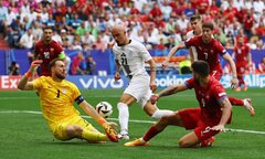 Trực tiếp bóng đá Slovenia 1-1 Serbia: Jovic ghi bàn phút bù giờ thứ 5