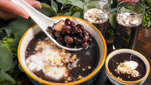 Cách nấu chè đậu đen thơm ngon đơn giản