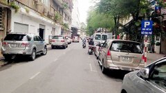 Cách đỗ bánh xe sát lề đường chuẩn xác