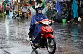 Dự báo thời tiết TP.HCM ngày 23/6: Mưa dông, đề phòng lốc, sét