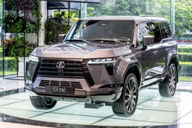 Cận cảnh Lexus GX550 giá 6,25 tỷ đồng, khách muốn mua phải đặt trước 6 tháng