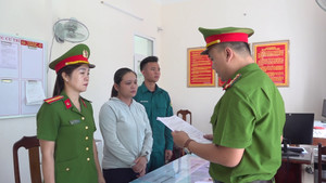 Làm ăn thua lỗ, 'nữ quái' chiếm đoạt tiền tỷ của người chơi hụi