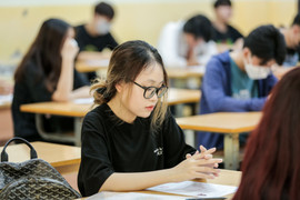 Đề Văn thi tốt nghiệp THPT 2024