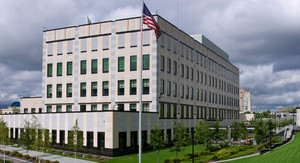 Nhà ngoại giao Mỹ chết trong khách sạn tại Kiev