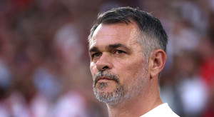 Lương HLV Gruzia chưa bằng nửa ông Troussier ở Việt Nam