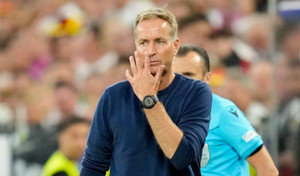 Nỗi đau ám ảnh HLV Đan Mạch: Học trò bị sét đánh, phải cưa chân