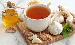 Lợi ích không ngờ từ trà tỏi nếu bạn dùng đúng cách