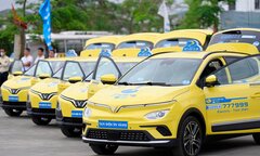 Hãng taxi 'nhẹ gánh' tới 30% chi phí vận hành mỗi tháng nhờ sử dụng xe điện