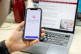 Ngày đầu xác thực sinh trắc học: Nơi siết chặt, nơi nhẹ tay, khách vẫn gặp sự cố