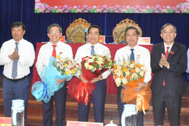 Phê chuẩn kết quả bầu 2 Phó Chủ tịch UBND tỉnh Quảng Nam 