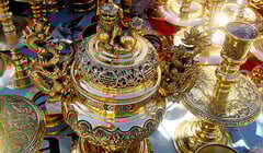 Cách đánh bóng lư hương, đồ dùng bằng đồng nhanh chóng
