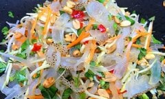 Cách làm món nộm sứa xoài xanh đơn giản