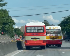  2 tài xế xe buýt lạng lách, đánh võng trên Quốc lộ 1A 