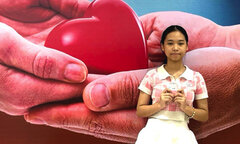 Vừa thi đỗ lớp 10, nữ sinh cùng mẹ đi đăng ký hiến tạng