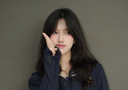 Trúng tuyển sớm 13 trường đại học, nữ sinh Hà Nội xinh xắn gây sốt dân mạng