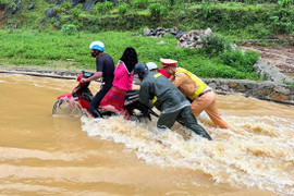 Bắc Bộ nhiều nơi mưa dông, đề phòng lũ quét và sạt lở