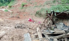 Sạt lở đất ở Hà Giang, bé trai 13 tuổi chết thương tâm