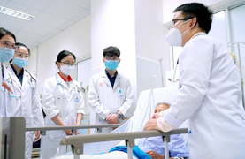 4 trường đầu tiên khối ngành y dược công bố điểm chuẩn 2024, cao nhất 9 điểm/môn