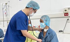 Thiếu nữ gặp nạn khi mò cua bắt ốc lo cho 2 em đã xuất viện